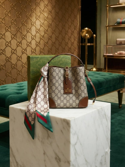 Luxury premium bucket bag