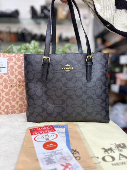 Luxury tote handbag
