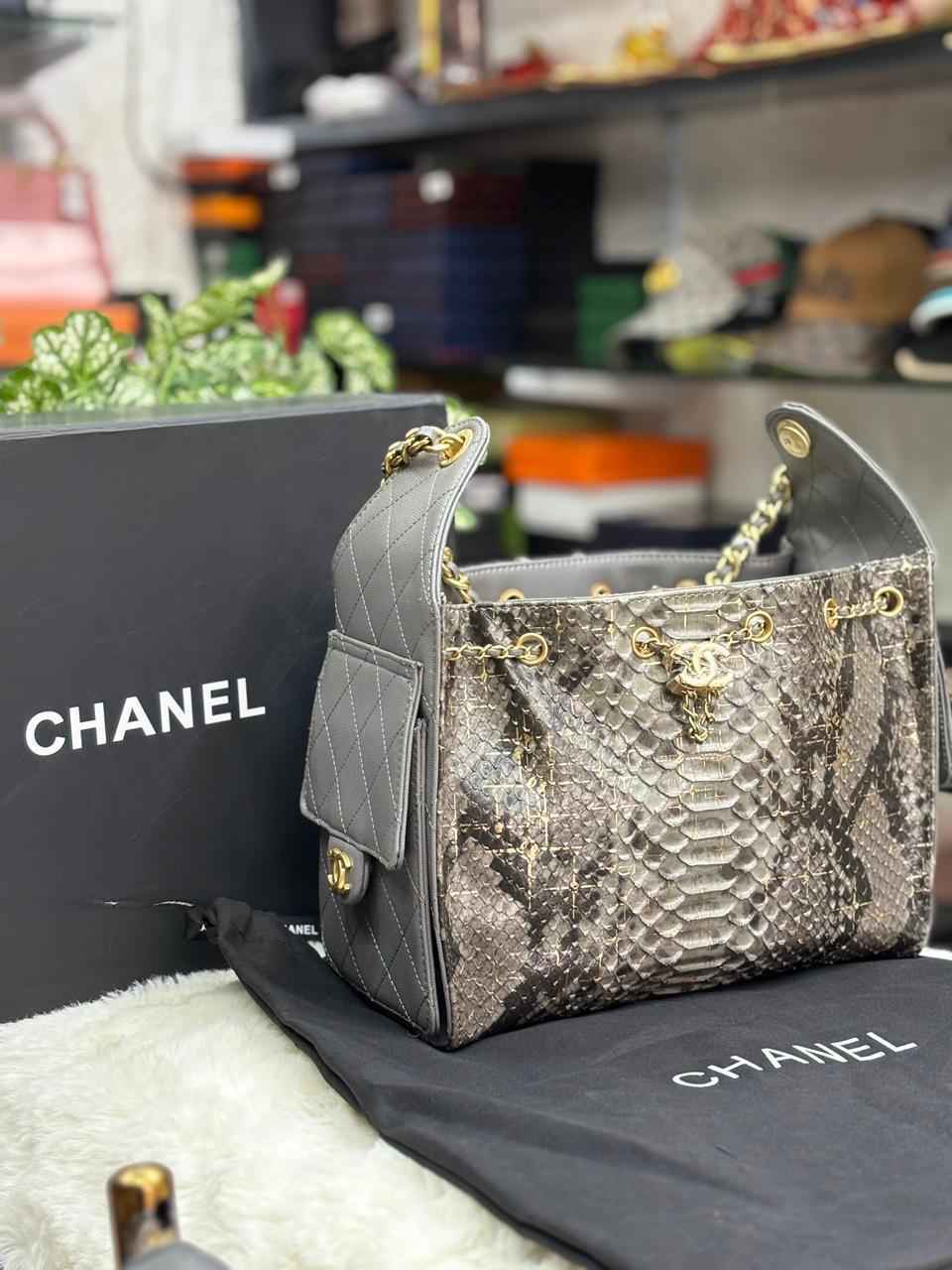Luxury Chanel Shoulder Bag for Women